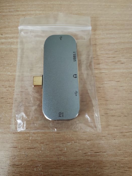 USB-C Hub /  USB Type-C 5-в-1 (USB 3.1, PD, AUX 3.5mm, USB-A, Type-C)