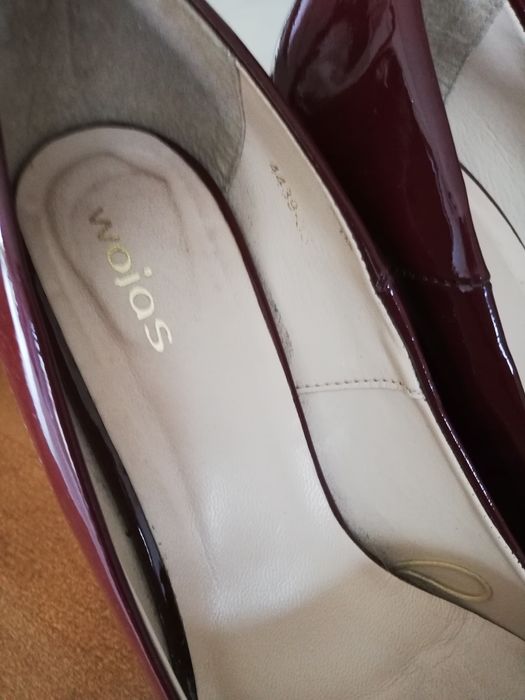 Sprzedam buty koturn z Wojasa