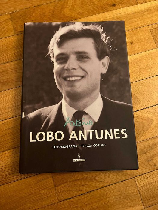 Livro"António Lobo Antunes" Fotobiografias