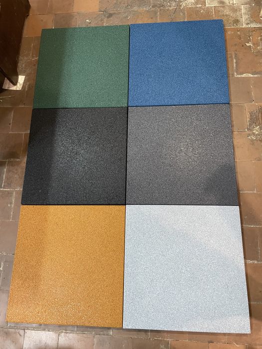 Резиновая плитка амортизирующая толщина 25 мм