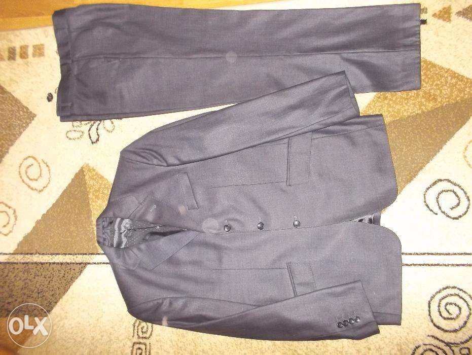 Продам мужской костюм фирмы Ricco Wero в отличном состоянии