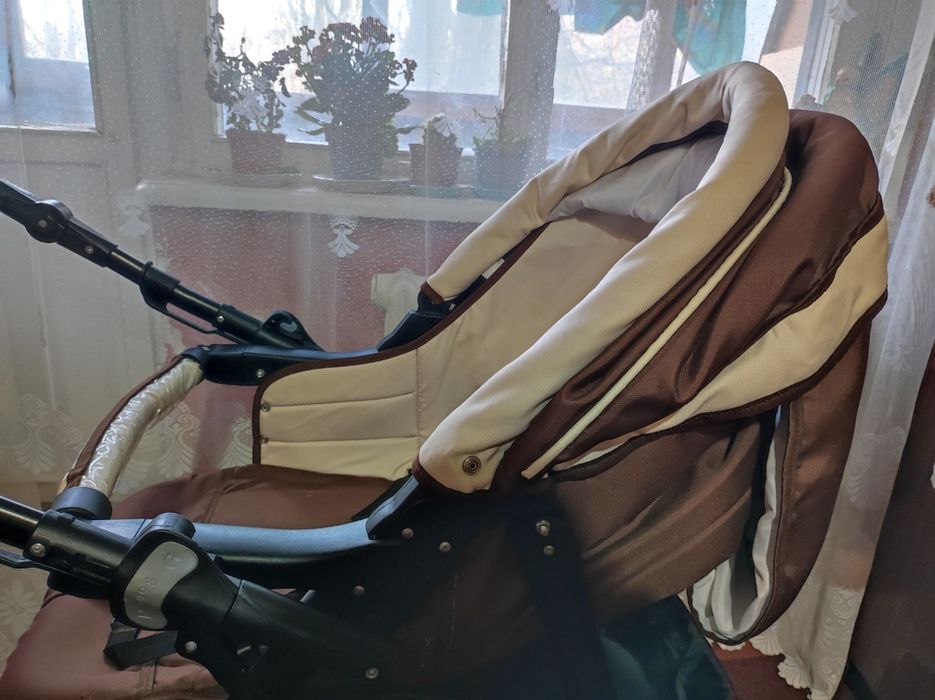 Коляска універсальна