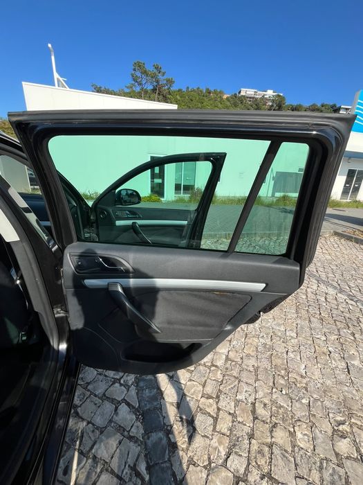 Carrinha Scooda preta