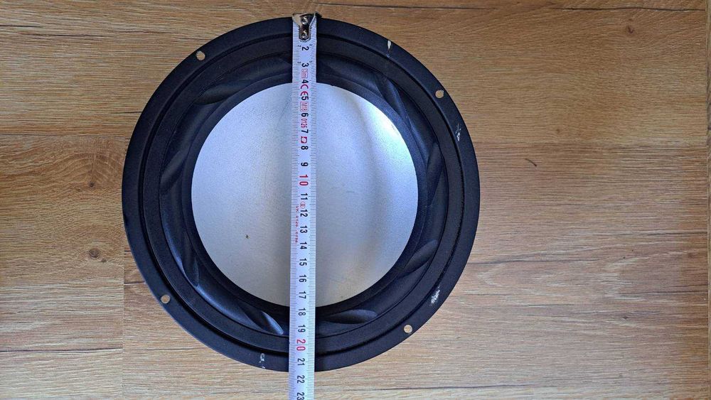 Głośnik niskotonowy JBL 20 cm (8 cali) – dostępne 2 sztuki