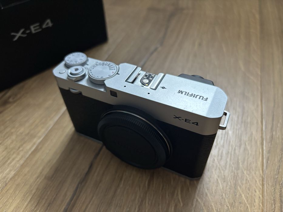 Fujifilm x-e4 piękny stan