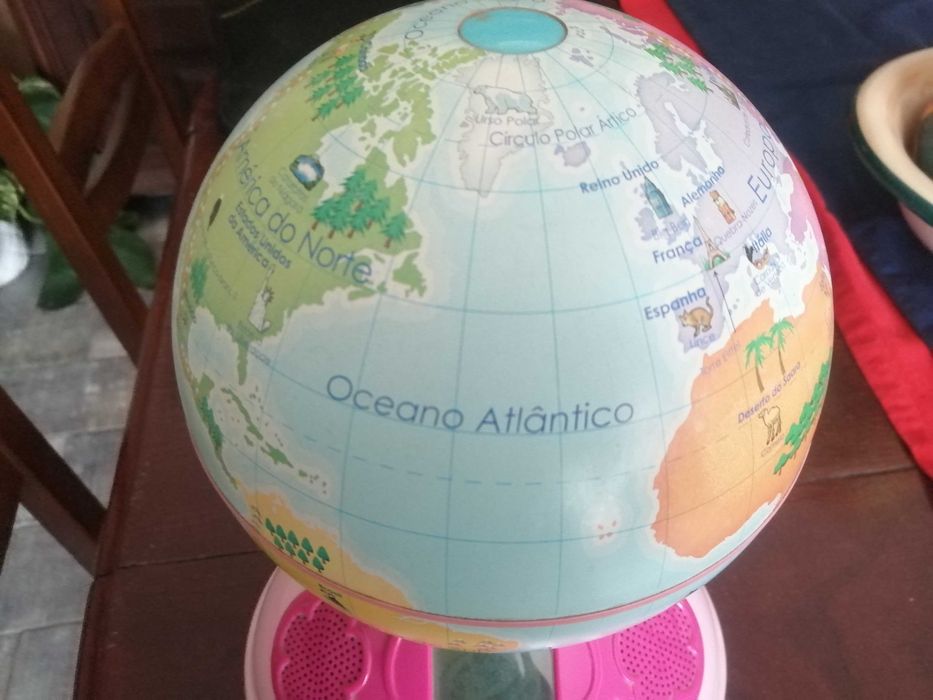 Globo terrestre Barbie