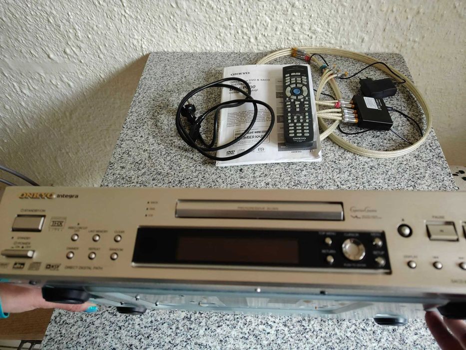 Odtwarzacz  SACD / CD /DVD-Audio Onkyo DV-SP800 SACD