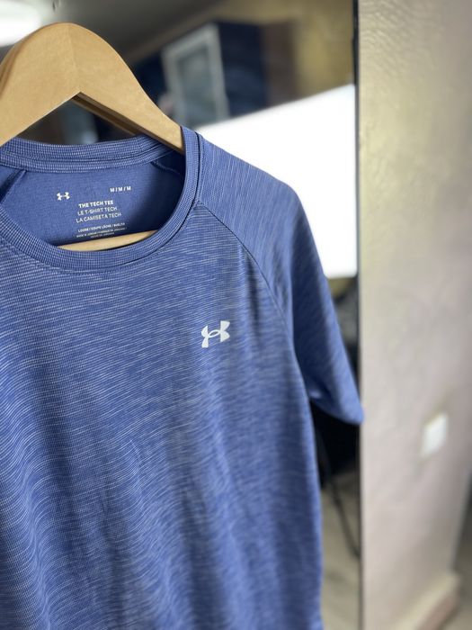Спортивна футболка Under Armour Tech Tee: комфорт та вологовідведення