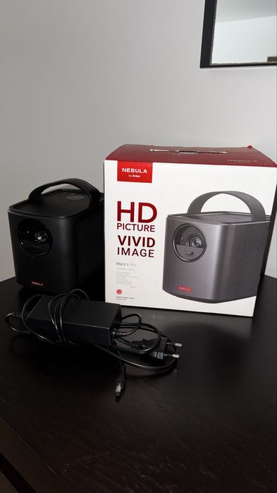 Projetor portátil Anker Nebula