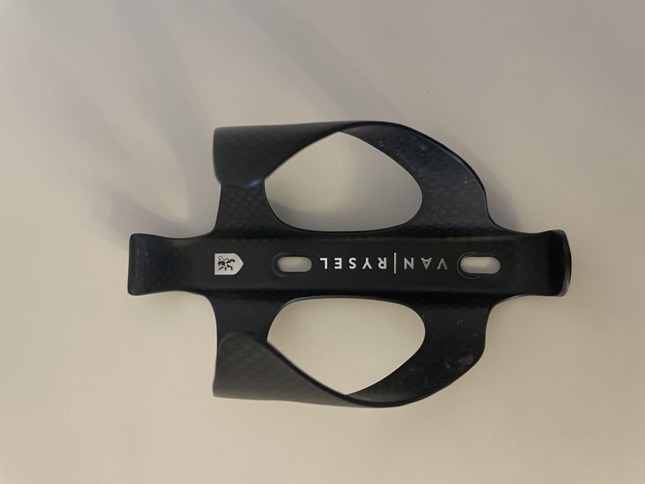 Suporte cantil carbono