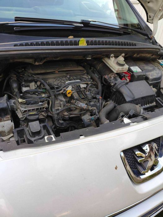 Продам автомобіль Peugeot 5008
