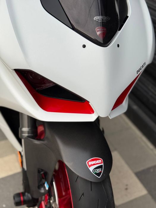 Ducati Panigale V2 2023 рік