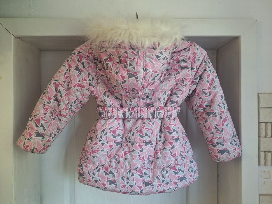 Дуже тепла зимова курточка Bembi на дівчинку 4 років, зріст 110