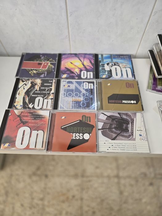 Lotes  de cds e dvds