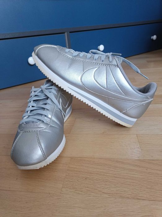 Жіночі кросівки снікерси Nike Cortez | розмір 40
