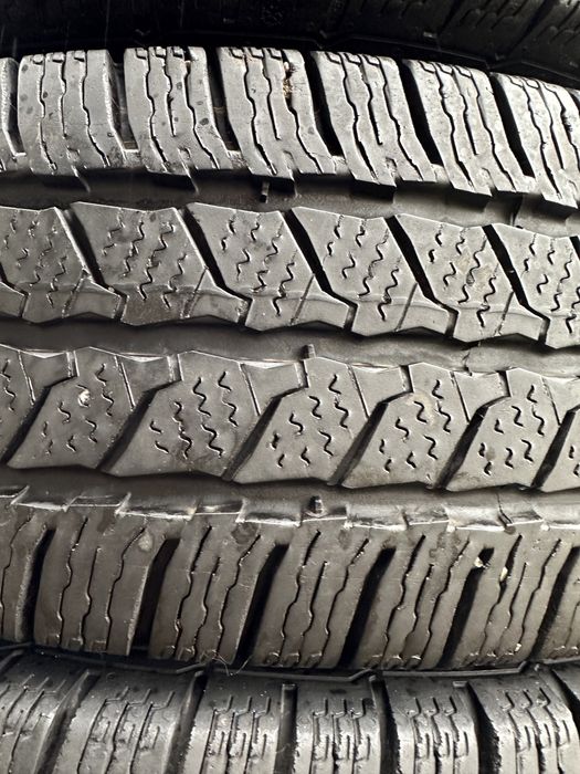 205/75/16c Continental Van Contact Winter