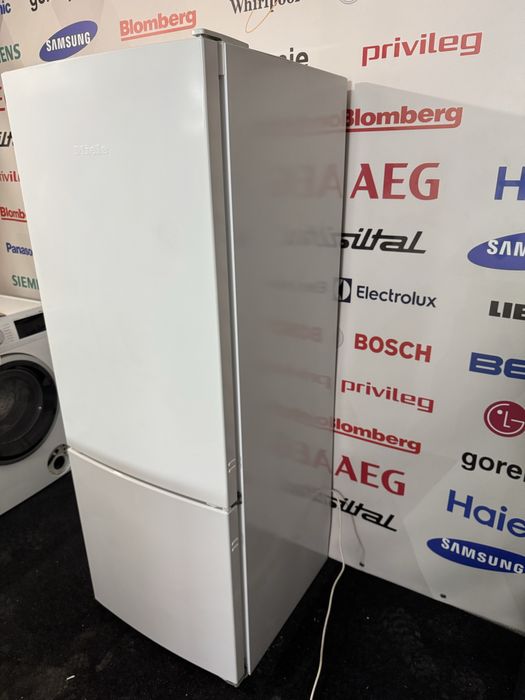 Холодильник Miele KD 12625 S