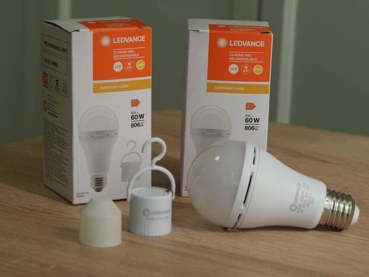 Лампочки на акумуляторі