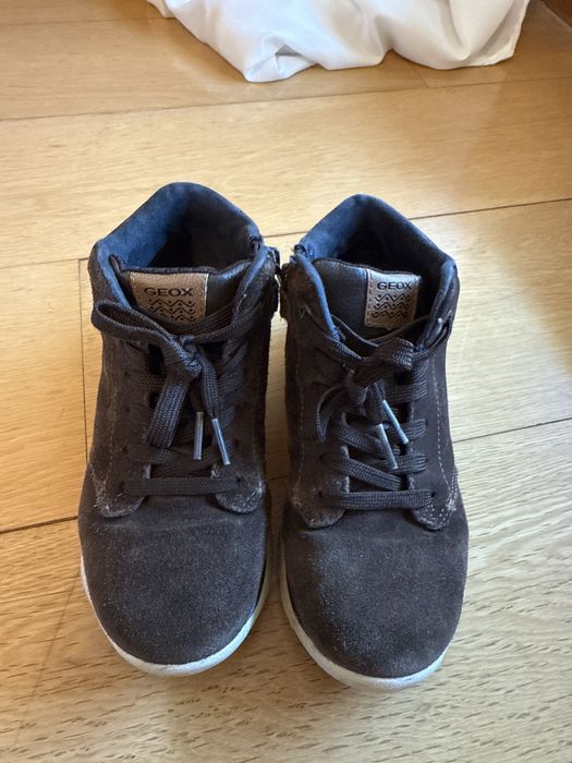 Botas geox castanho camurça 32
