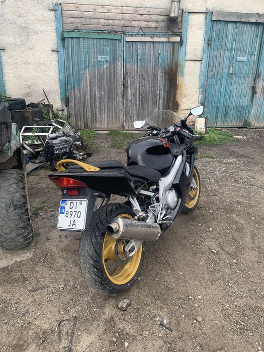 Honda cbrf4   600