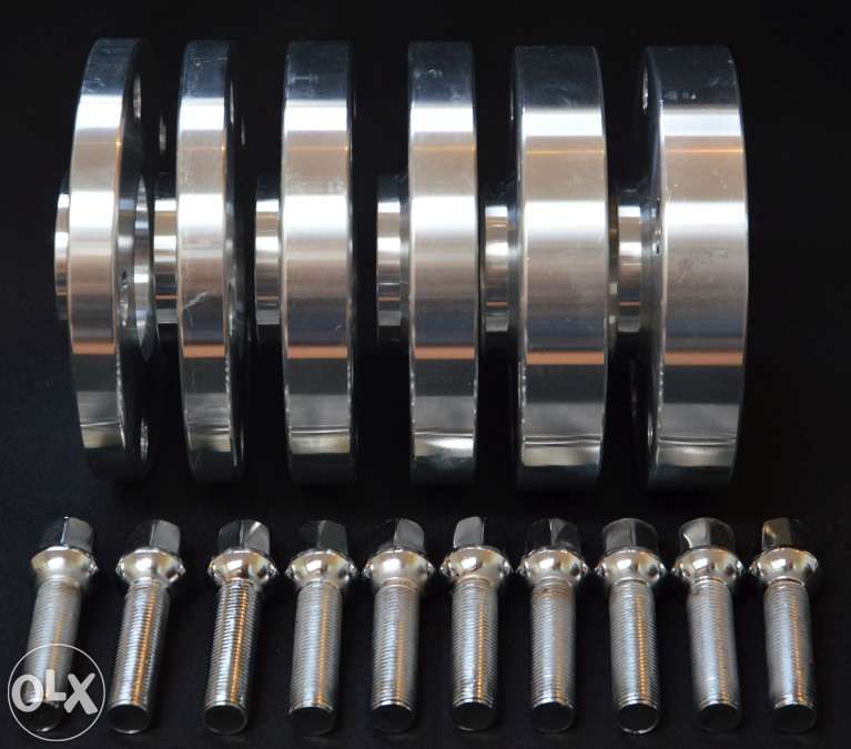 DYSTANSE +ŚRUBY Volkswagen Golf Passat Vento Touran-10,15,20,25,30mm