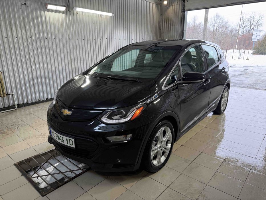 Шевроле болт Chevrolet Bolt EV