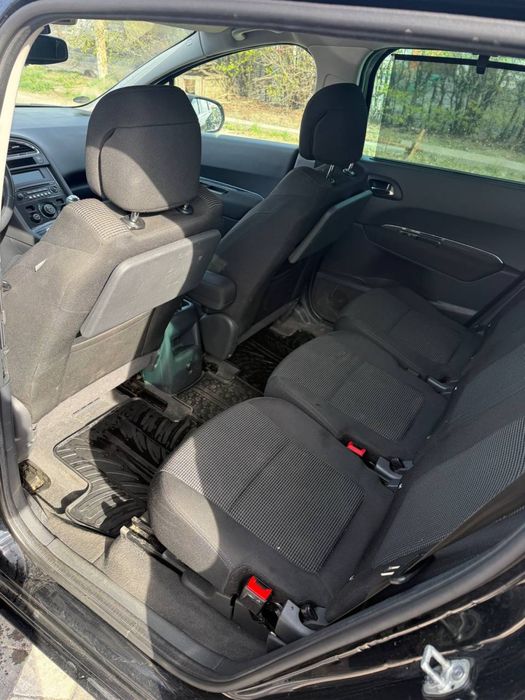 Продам peugeot 5008