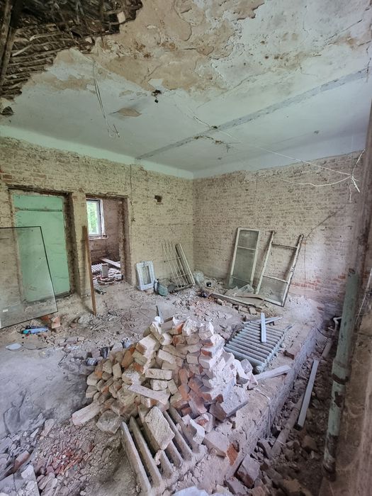 Яківці, поруч з музеєм, велика квартира 60м²