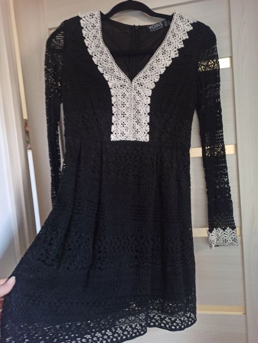 Мереживна сукня S