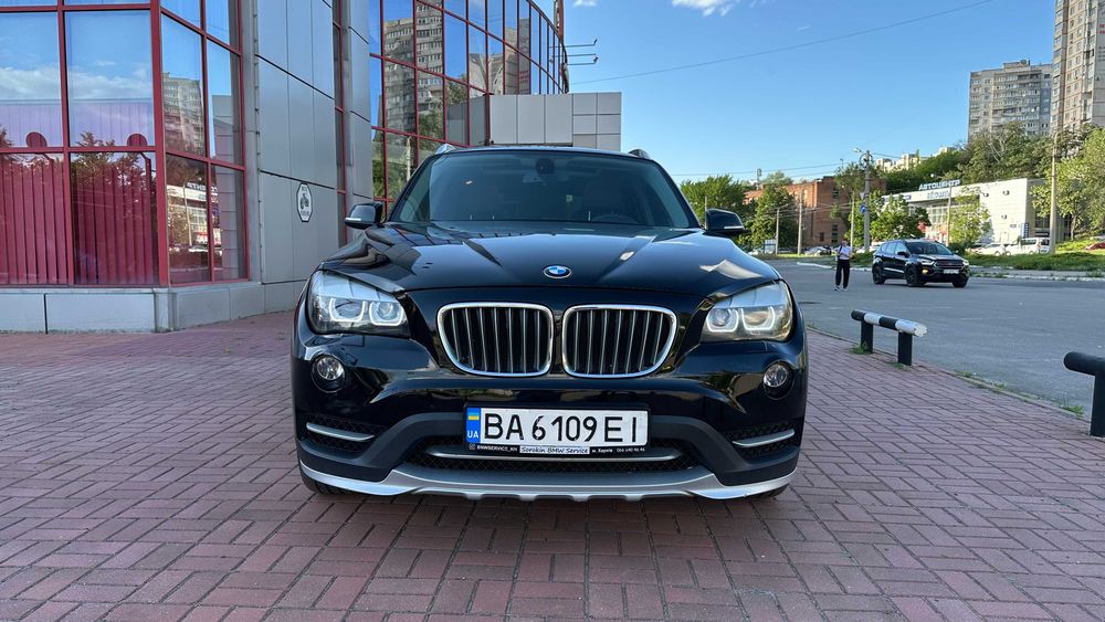 Продам BMW X1 2012