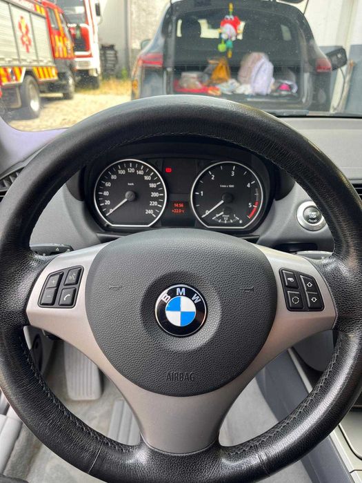 BMW Série 1 120d – 2005 | Caixa Automática | Nacional