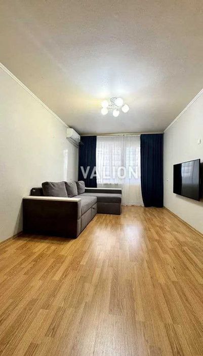 Продаж 2-кімн. квартири з ремонтом, вул. Йорданська, метро Оболонь