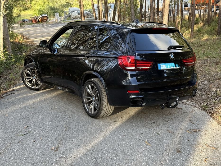 Vendo BMW X5 25d s drive 7L Pack M