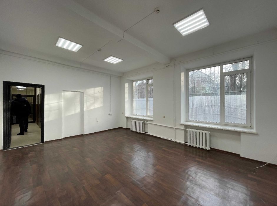 Краща ціна, проспект Науки, метро Деміївська, приміщеня 175 кв.м