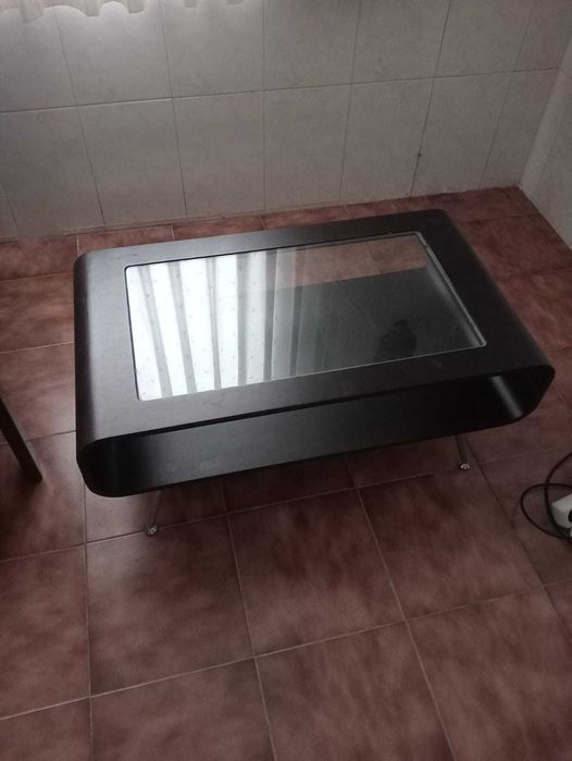 Mesa de centro espaçosa