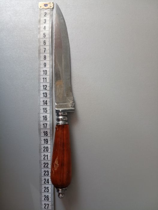 Ніж туристичний ручної роботи