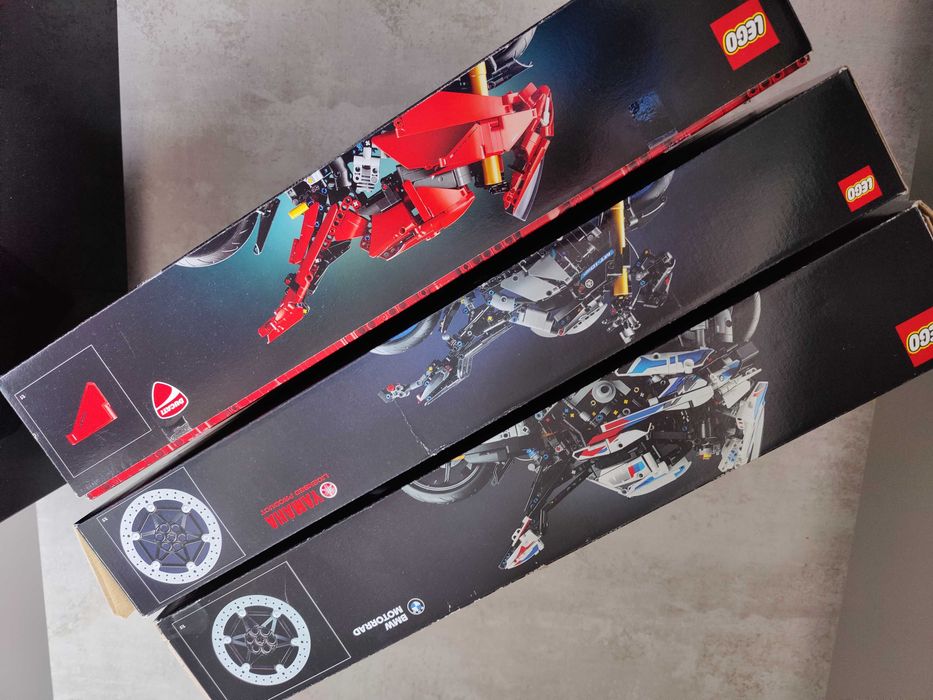 3x Lego Technic BMW 42130/ Yamaha 42159/Ducati 42202 - Komplety