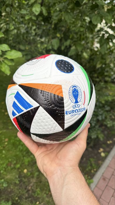 Футбольний мяч адідас ЕВРО 2024  розмір 5 новий термошов