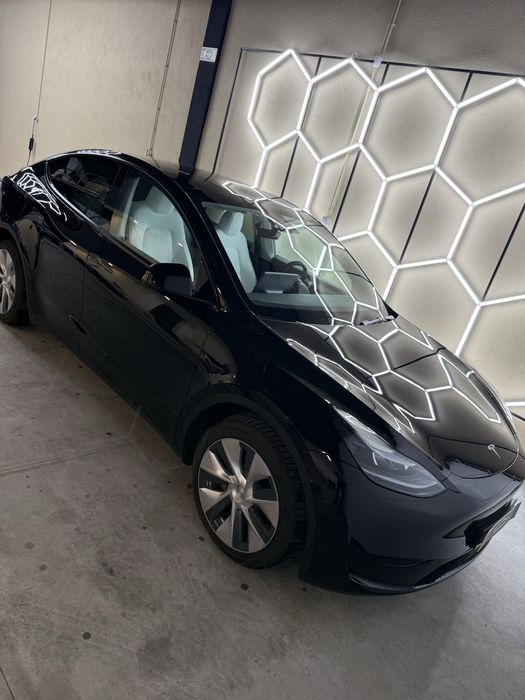 Tesla Model Y Sr Plus LFP64846436720130121