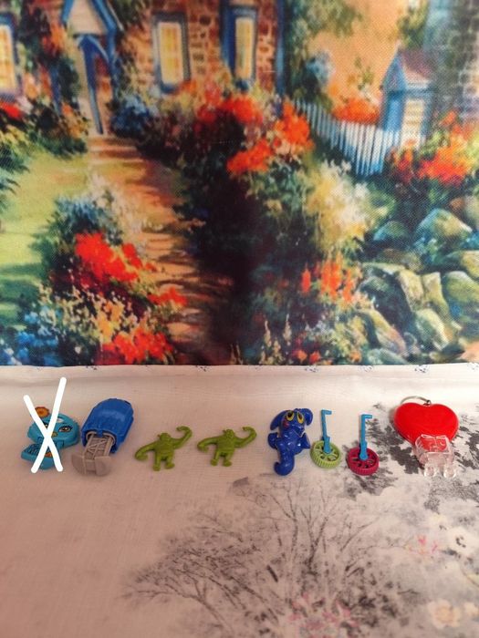 Киндеры/ игрушки киндер сюрприз/игрушки/ книги детские. Кіндер-іграшки