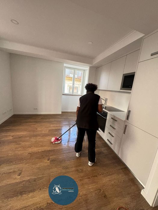 Serviços de Limpeza Profissional | Casas, Escritórios e Condomínios