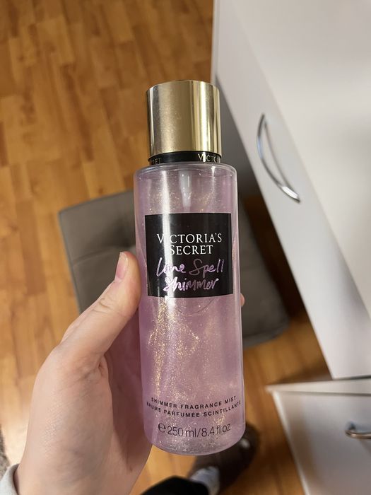 спрей з шимером
