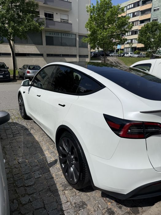 Tesla model y perfomance nacional  39000 km