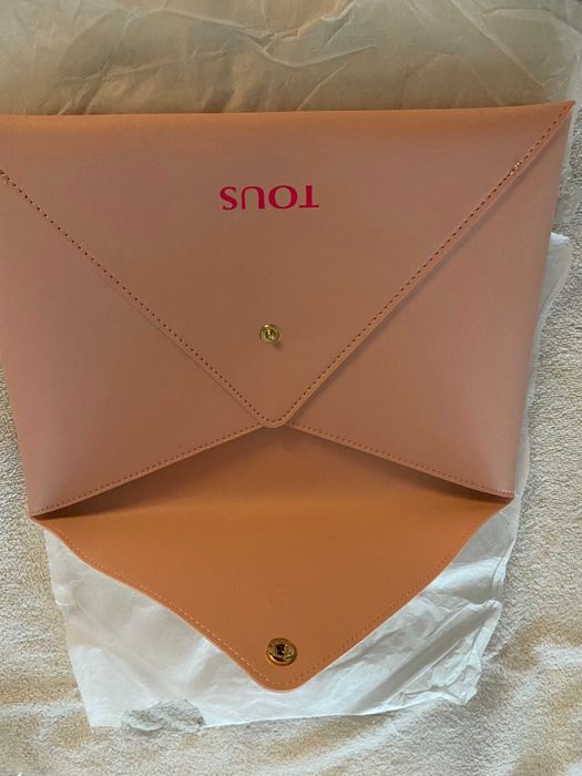 TOUS capa IPAD rosa