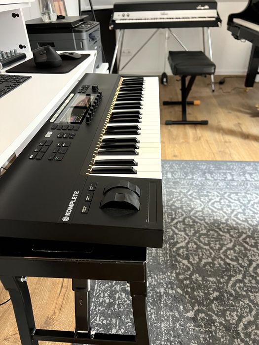 Native Instruments Komplete Kontrol S49 MK II
