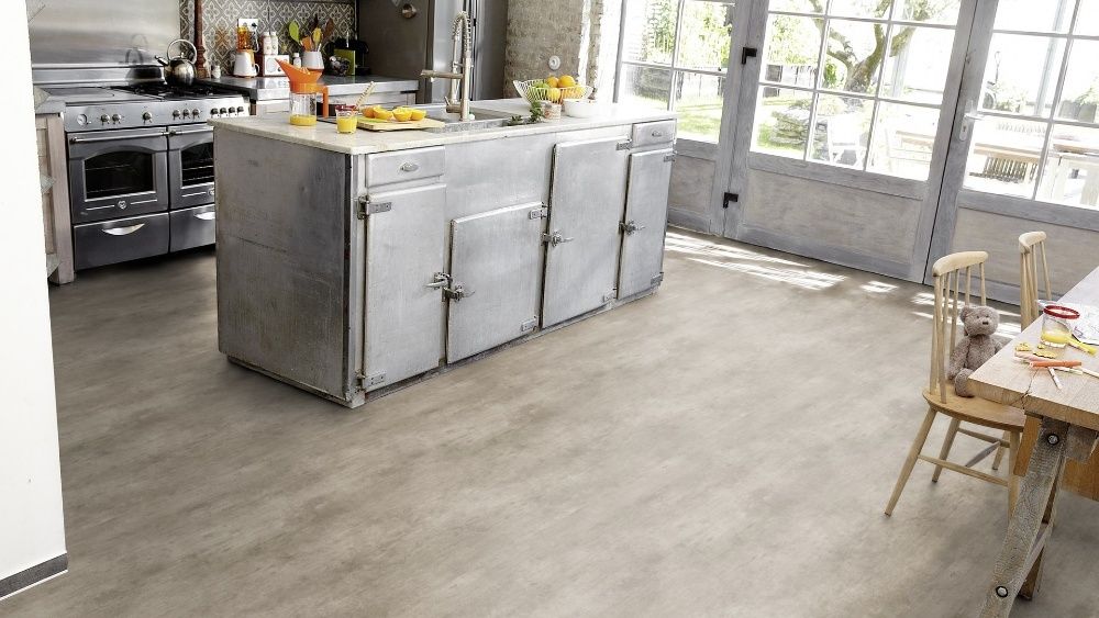 Wykładzina PCV/gumolit Tarkett Essentials 240 jasny beton vintage