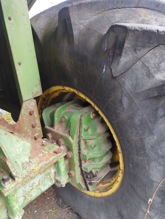 Задні колеса пара John Deere з дисками 125/80-18 бу