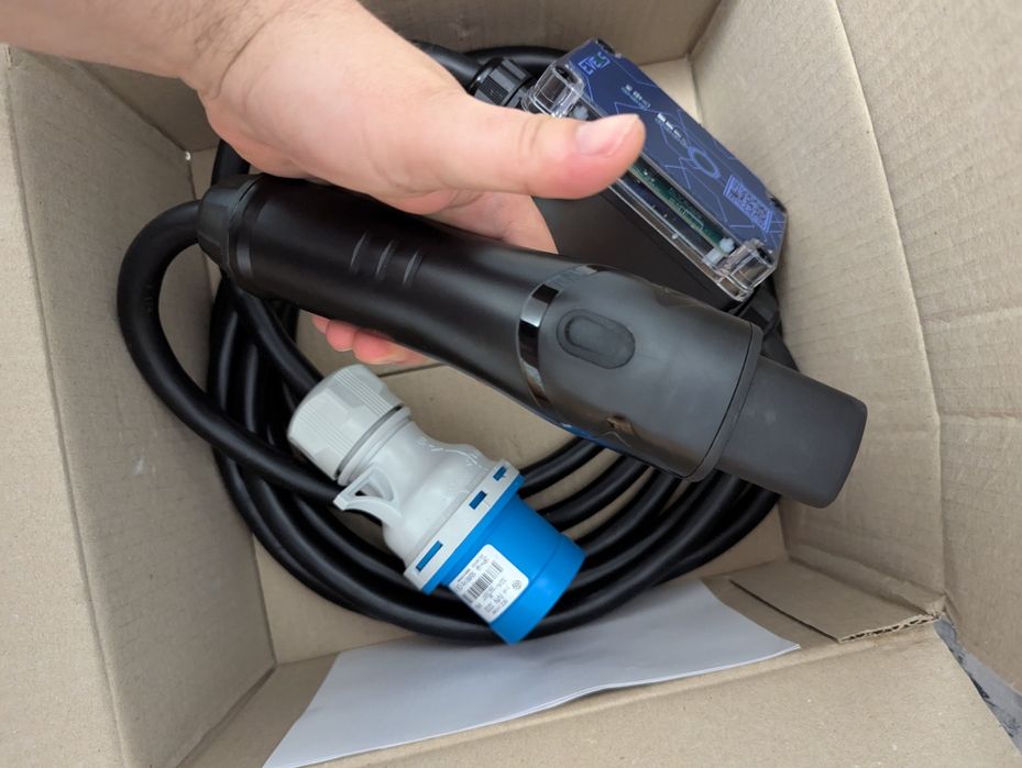 EVEUS Зарядка для Електромобіля  type 1 2 gbt EVEUS + подарунок Tesla  BMW Nissan BYD Zeekr Volkswagen Audi