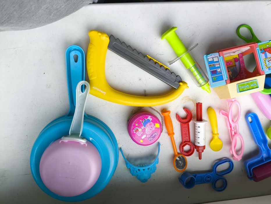 Продам всі іграшки в одні руки телефон і молоток музичні