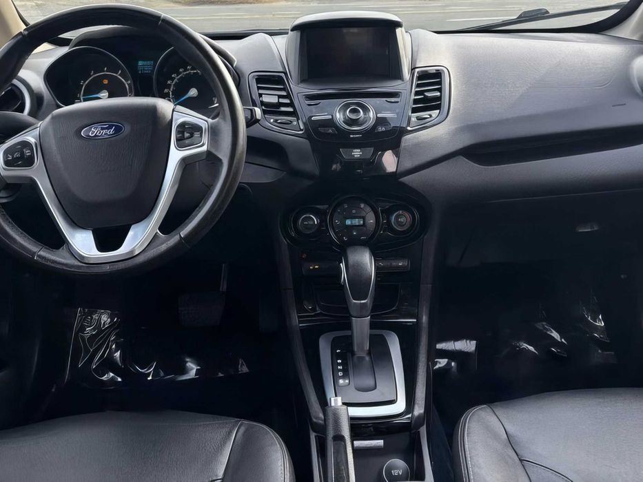 Ford Fiesta Titanium      2016